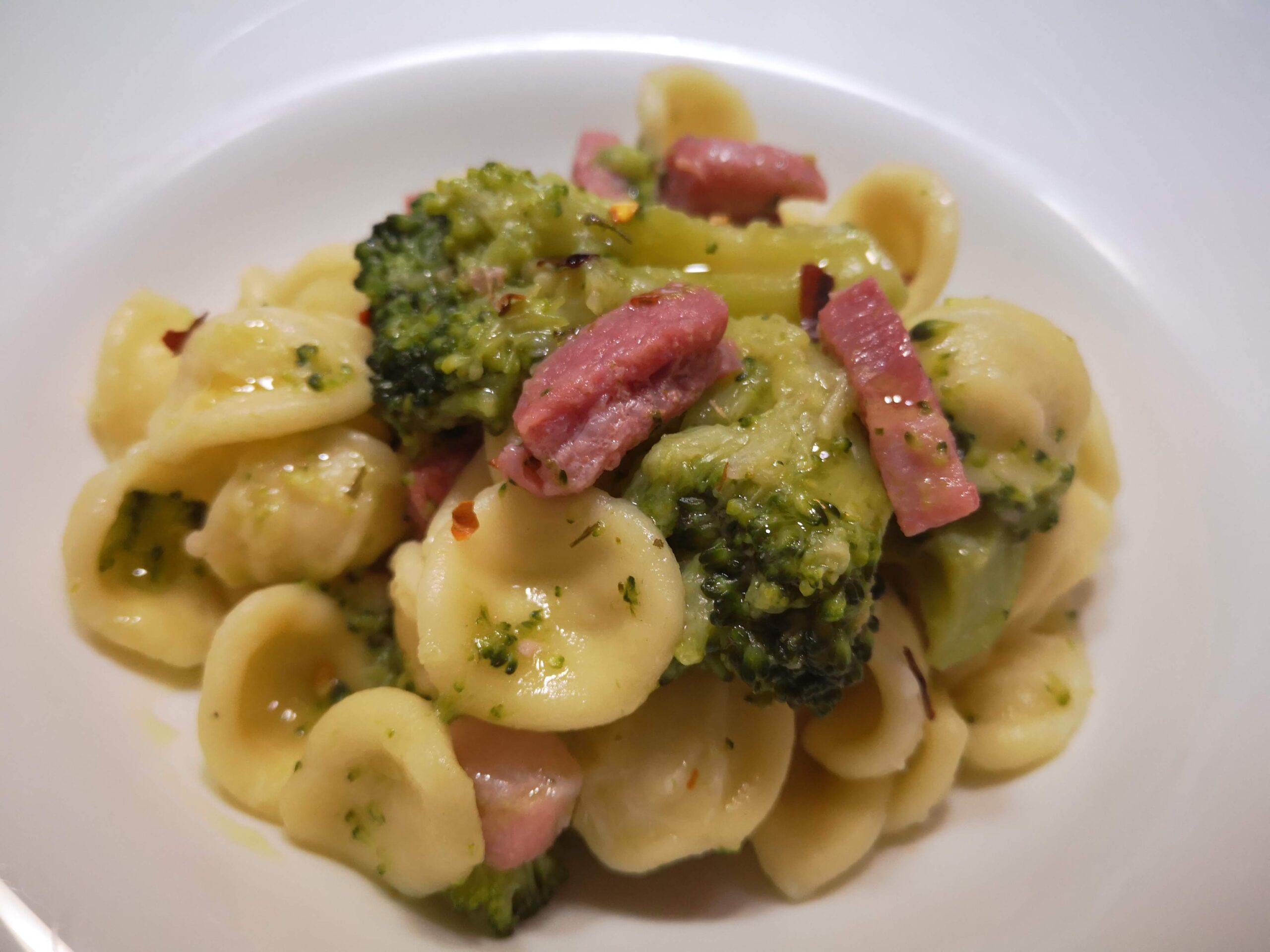 Orecchiette con cime di broccoli