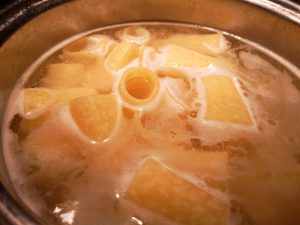 Paccheri ai fiori di zucca e stracciatella